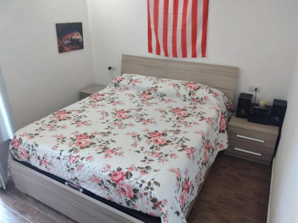 Curti Granda Hotel Rescaldina Bagian luar foto