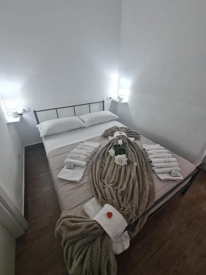 Curti Granda Hotel Rescaldina Bagian luar foto