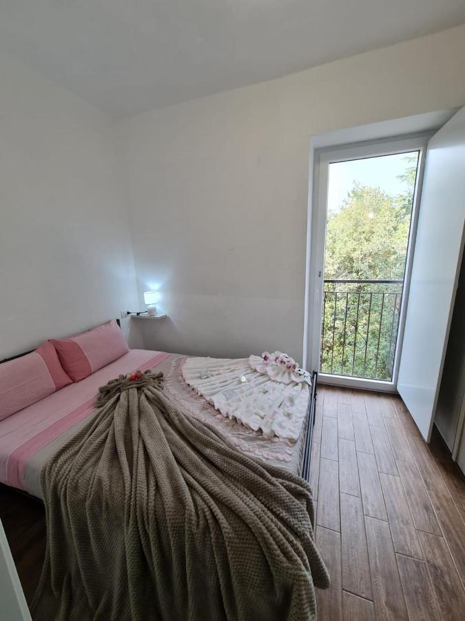 Curti Granda Hotel Rescaldina Bagian luar foto