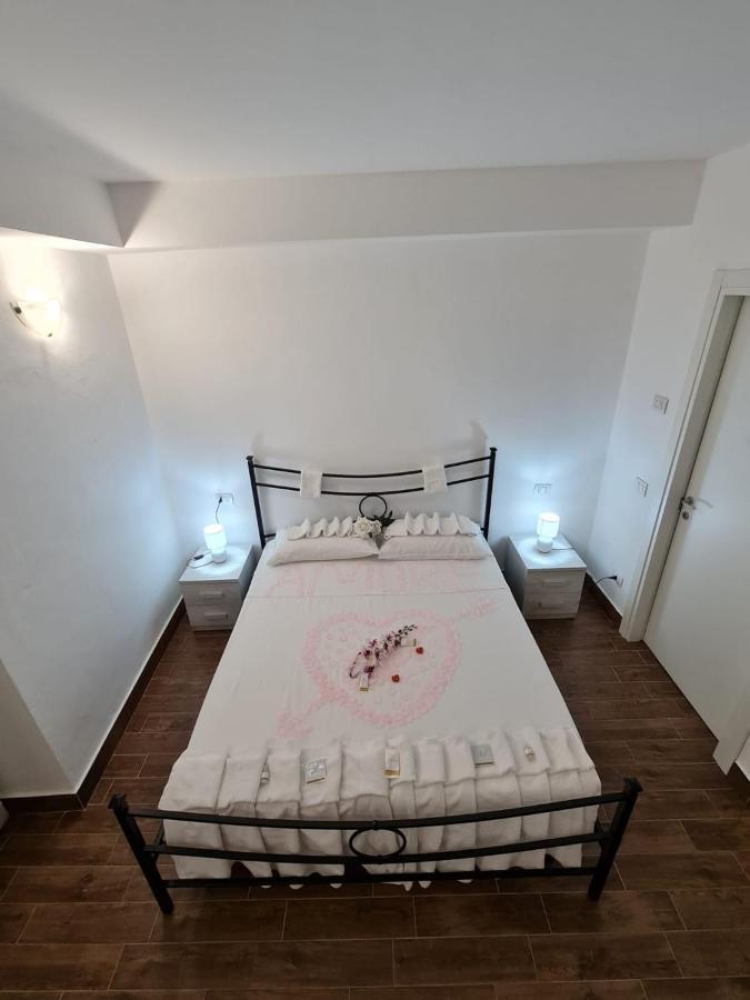 Curti Granda Hotel Rescaldina Bagian luar foto