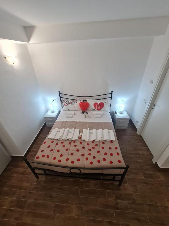 Curti Granda Hotel Rescaldina Bagian luar foto