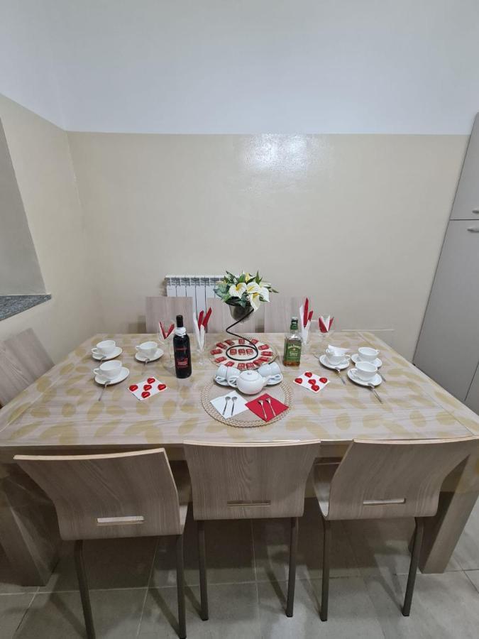 Curti Granda Hotel Rescaldina Bagian luar foto